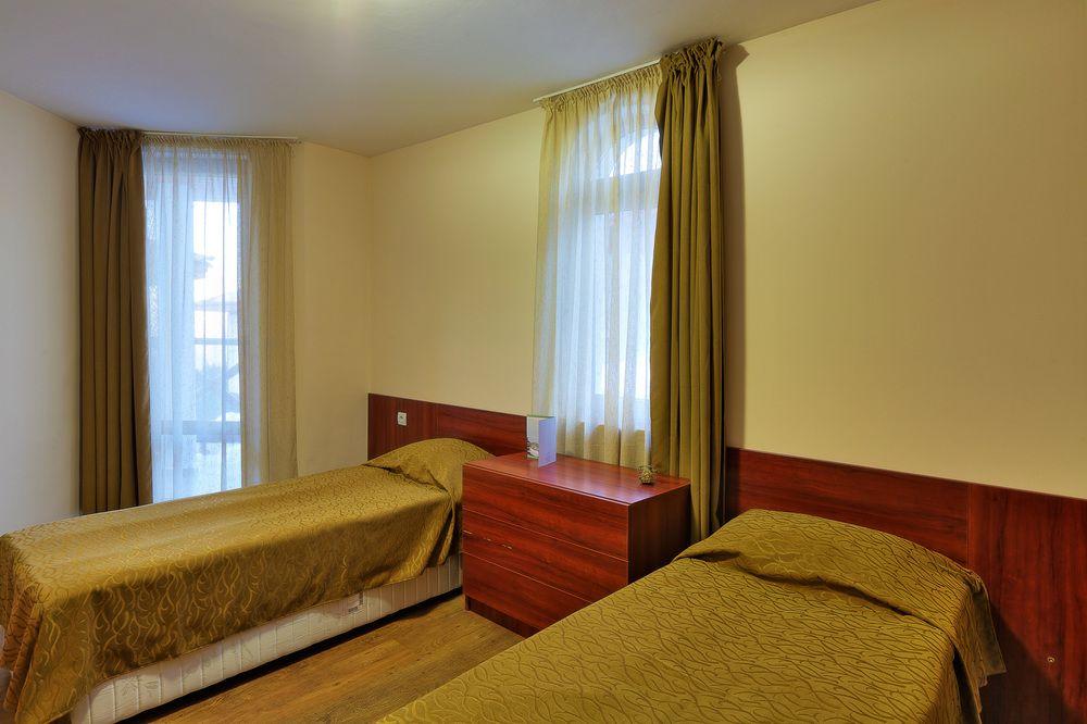 Forest Nook Aparthotel Pamporovo Exterior photo