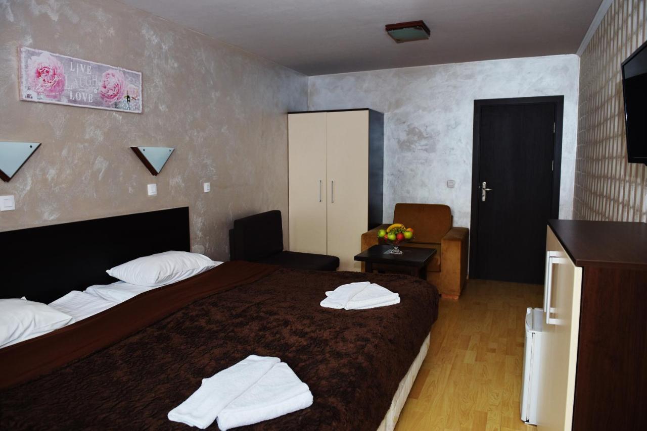 Forest Nook Aparthotel Pamporovo Exterior photo