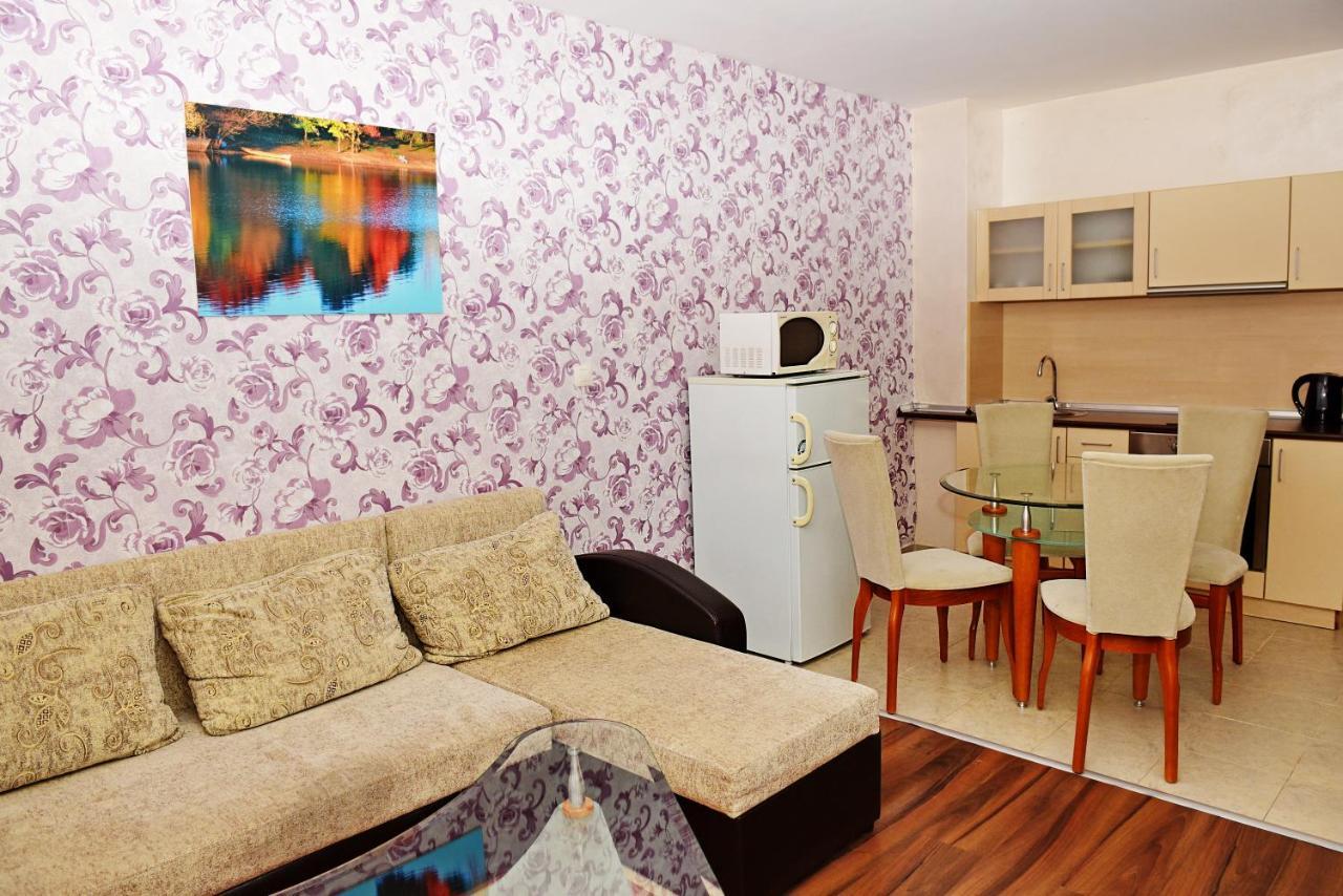 Forest Nook Aparthotel Pamporovo Exterior photo