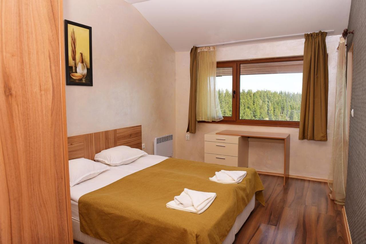 Forest Nook Aparthotel Pamporovo Exterior photo