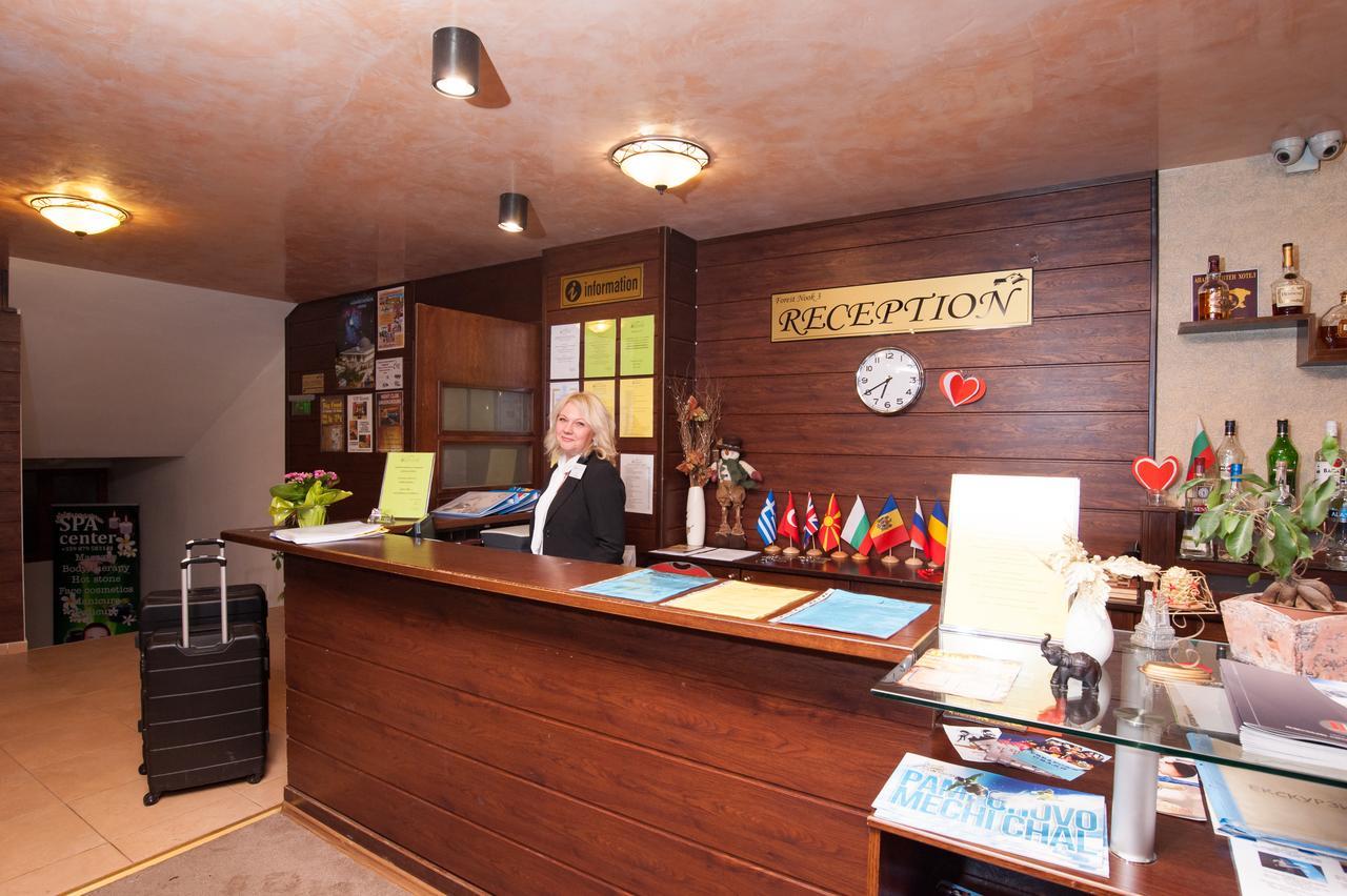 Forest Nook Aparthotel Pamporovo Exterior photo