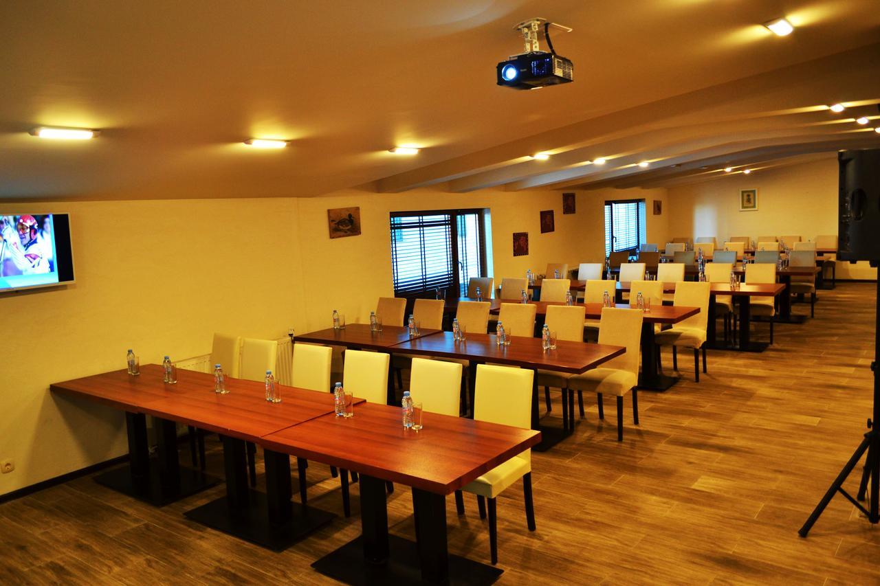 Forest Nook Aparthotel Pamporovo Exterior photo
