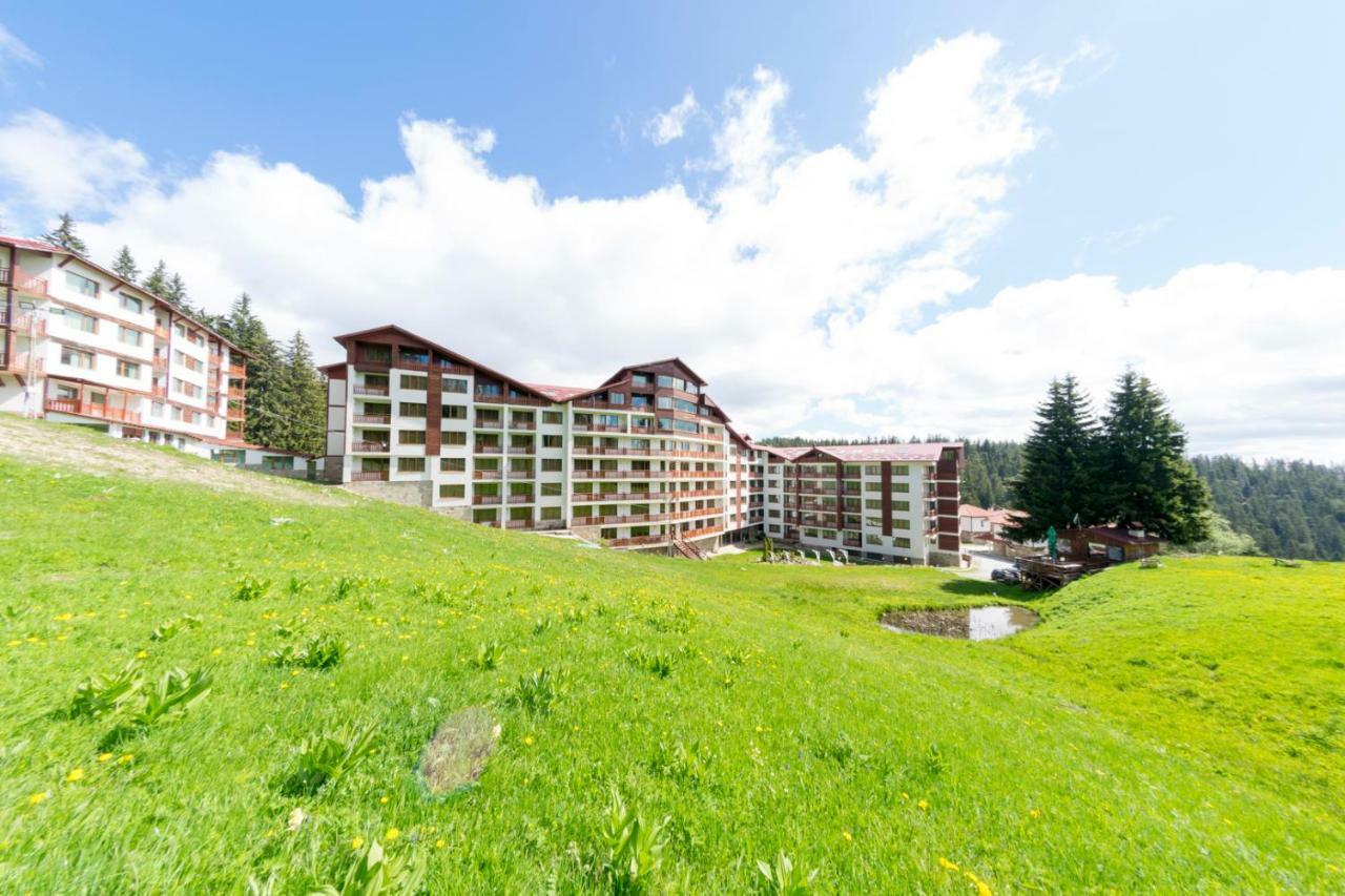 Forest Nook Aparthotel Pamporovo Exterior photo